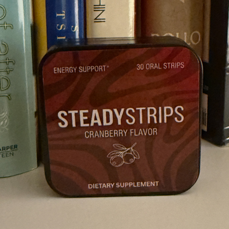 The delivered Steady Strips sample tin on the shelf